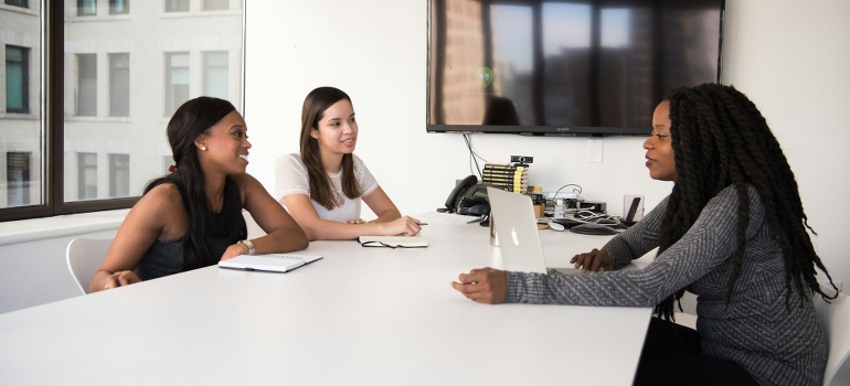 woman hiring workers