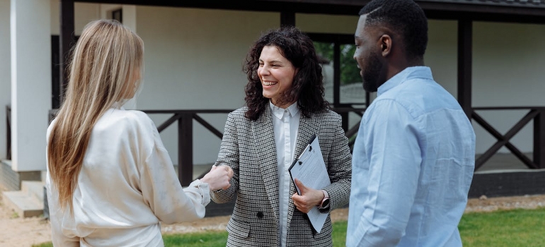 couple buying home